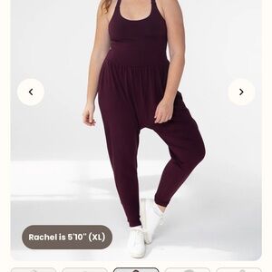 Imbodhi burgundy Sleeveless Jumpsuit